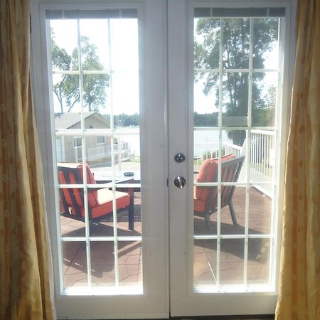 Bayside Inn & Waterfront Suites Kingston Szoba fotó