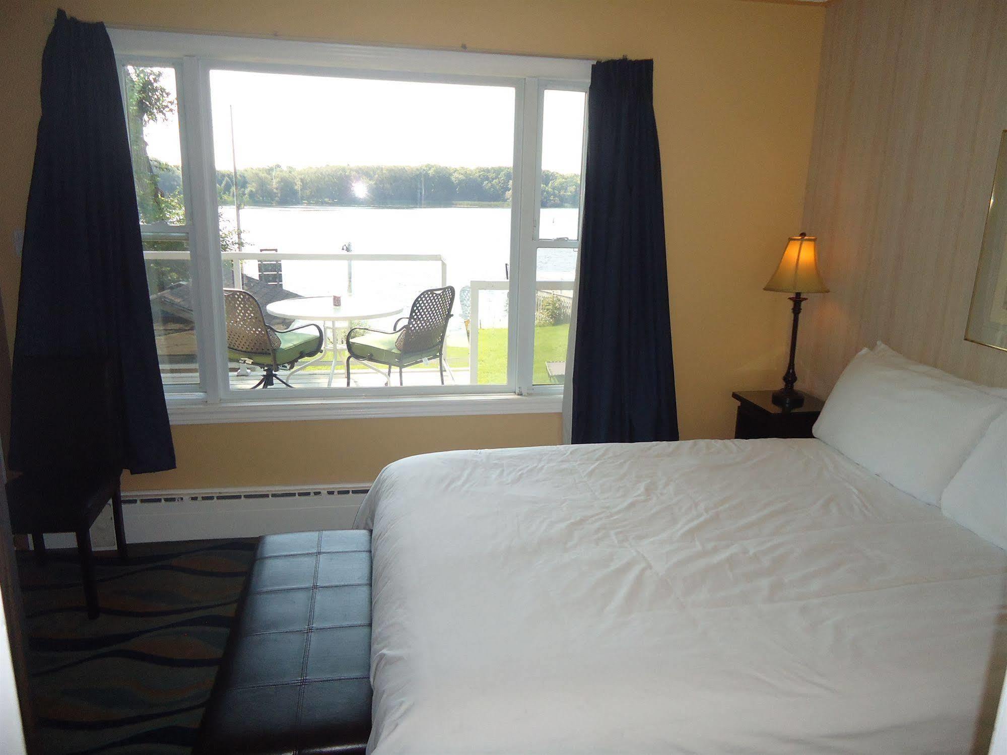 Bayside Inn & Waterfront Suites Kingston Kültér fotó